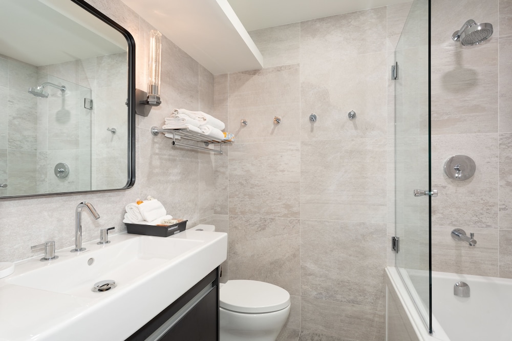 1 Bedroom, Signature, 1 Queen and 1 Murphy Bed, Queen Murphy Bed، Le Chamois 2/4