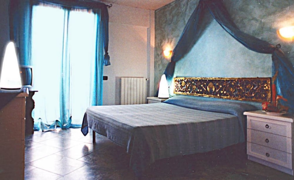 Hotel Esperia 3/45