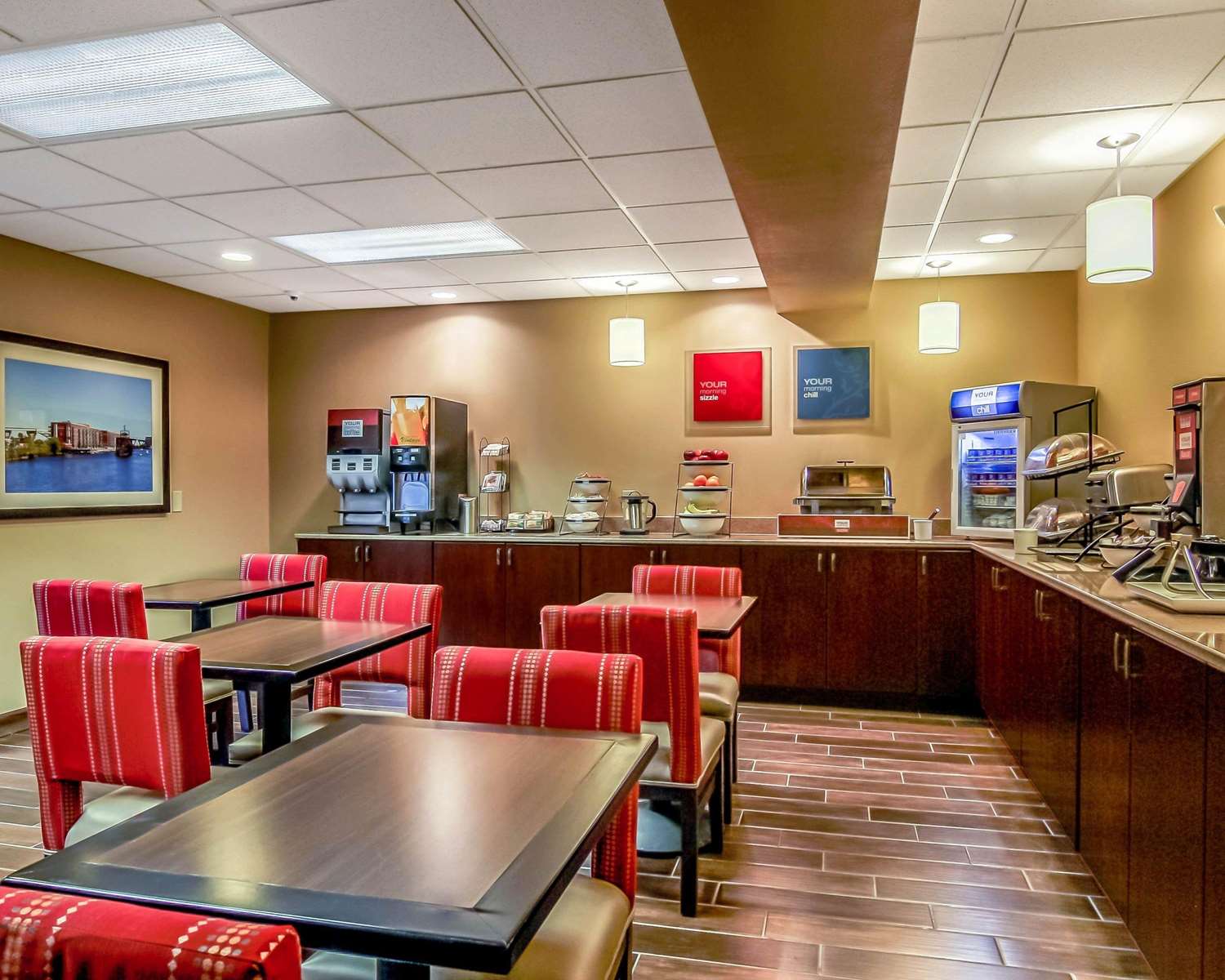 Comfort Inn and Suites Grafton Cedarburg 17/18