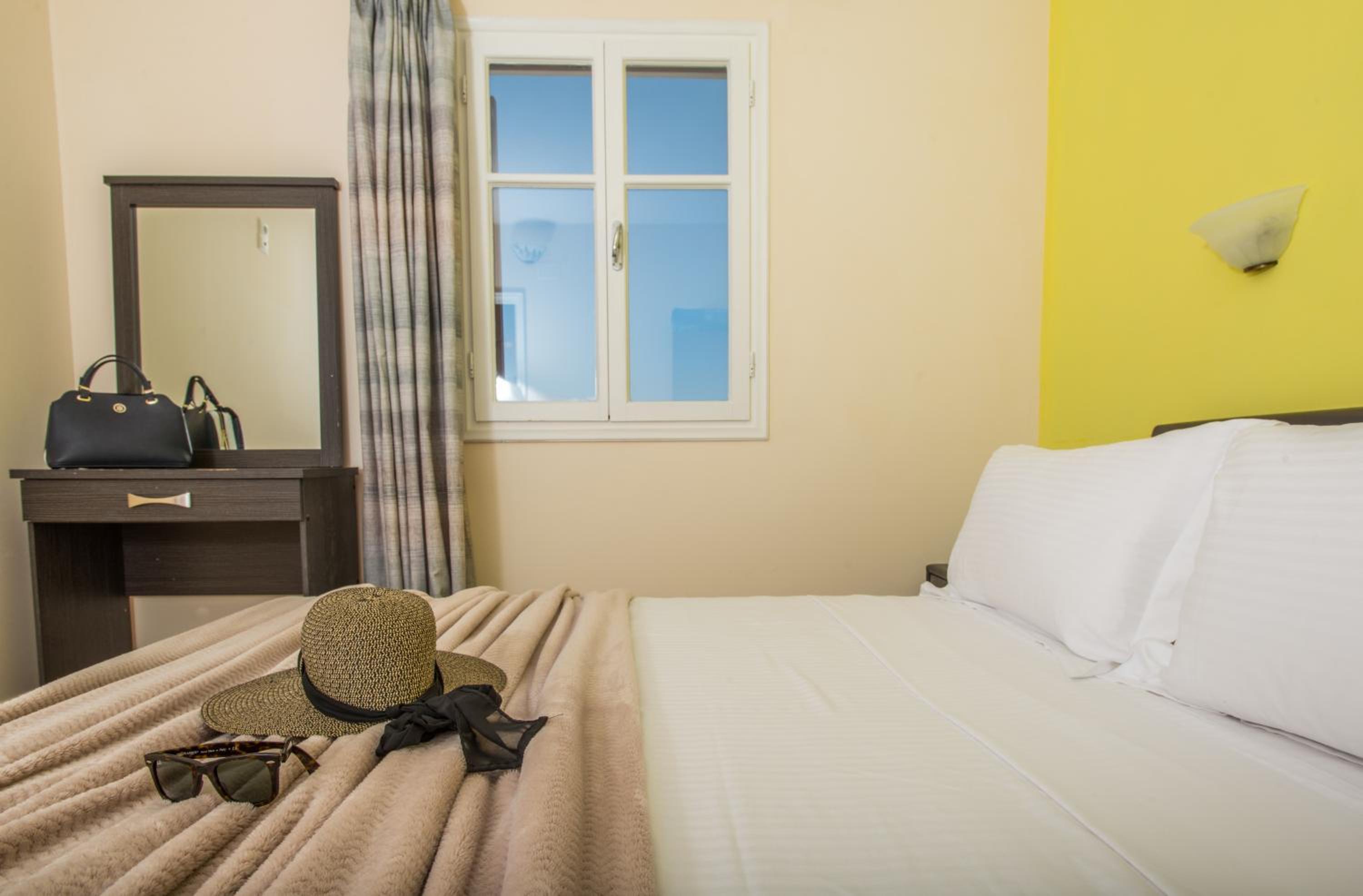 جناح بإطلالة على البحر بشرفة، Naxos Palace 2/5