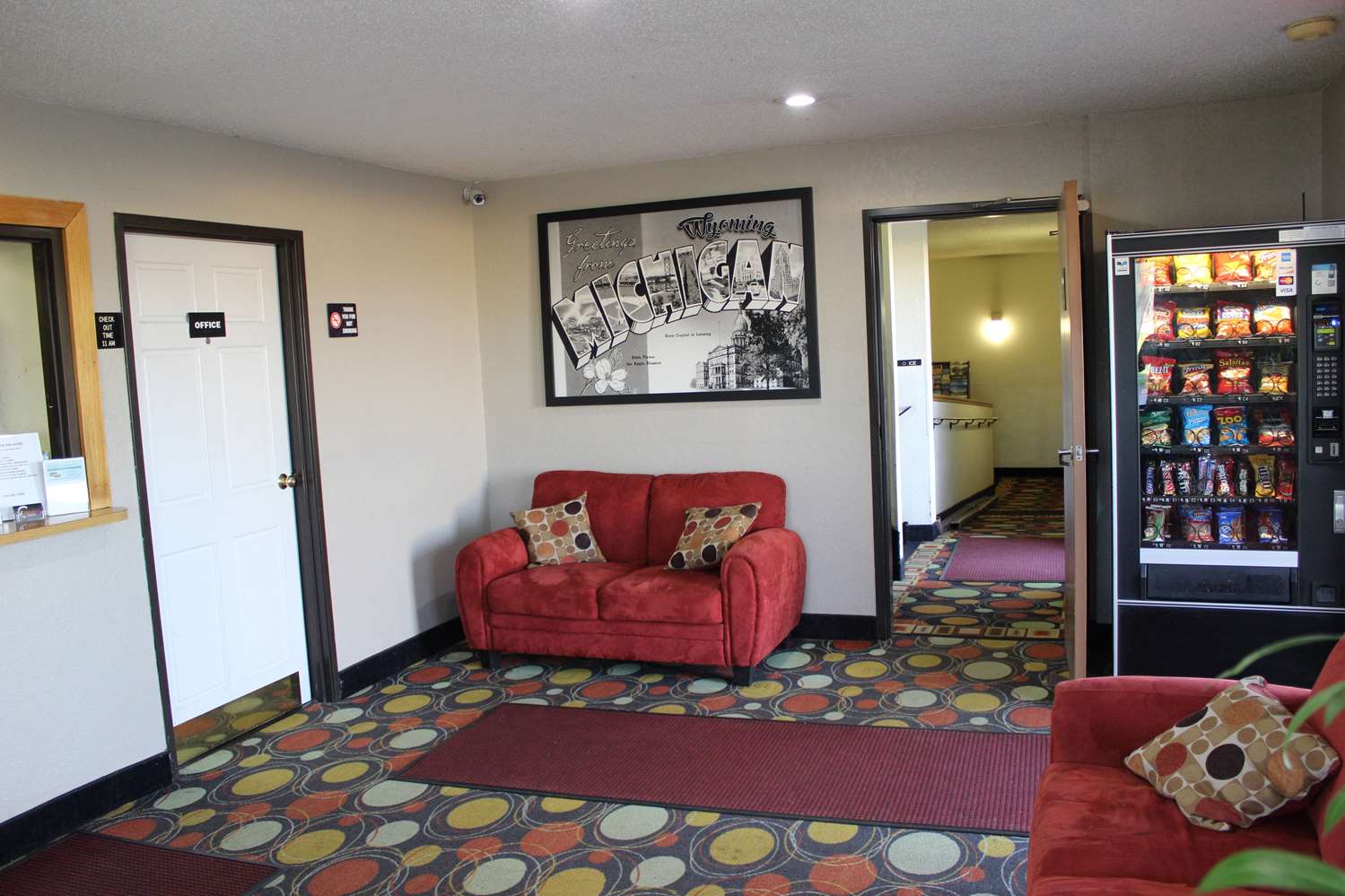 Super 8 by Wyndham Grand Rapids/Wyoming 15/21