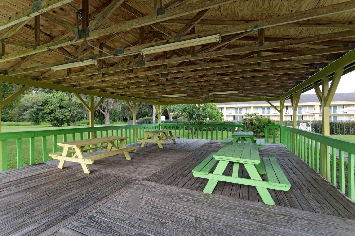 Days Inn by Wyndham Crystal River 23/28
