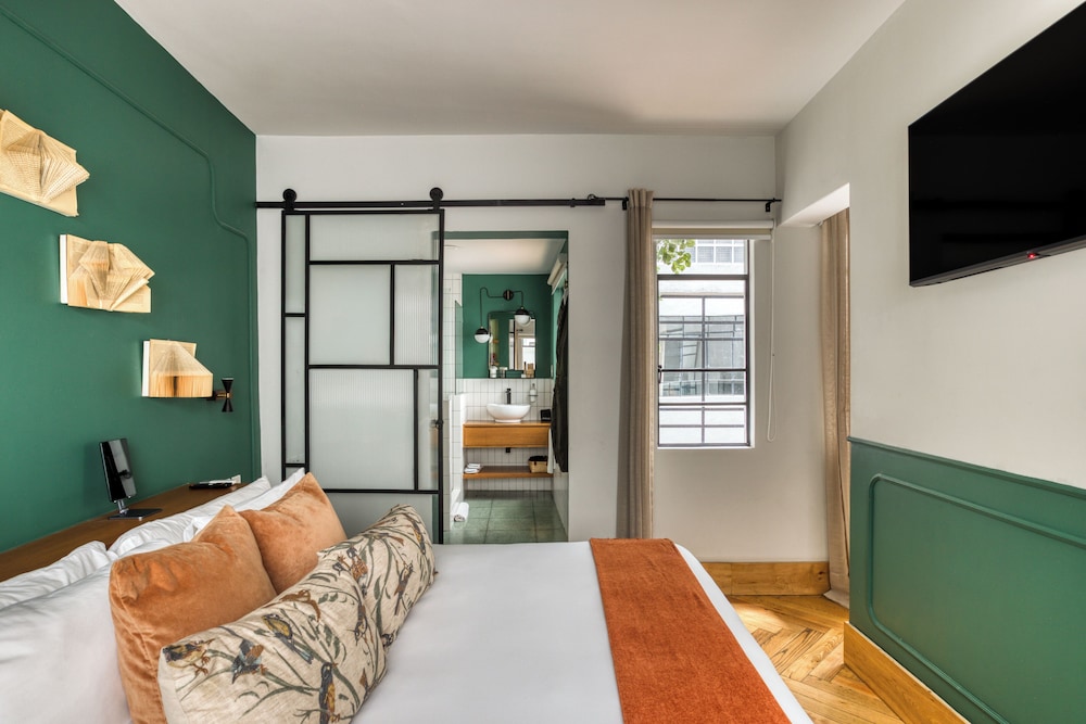 Suite, 1 King and 1 Single Beds, Murphy Bed، Casa Altata 3/10