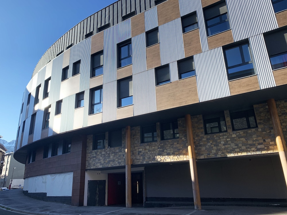 Apartamentos La Solana 3000 6/48