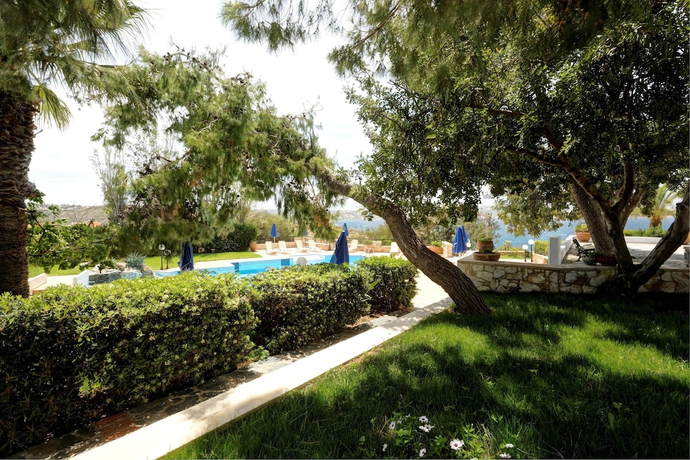 Alianthos Suites 40/50