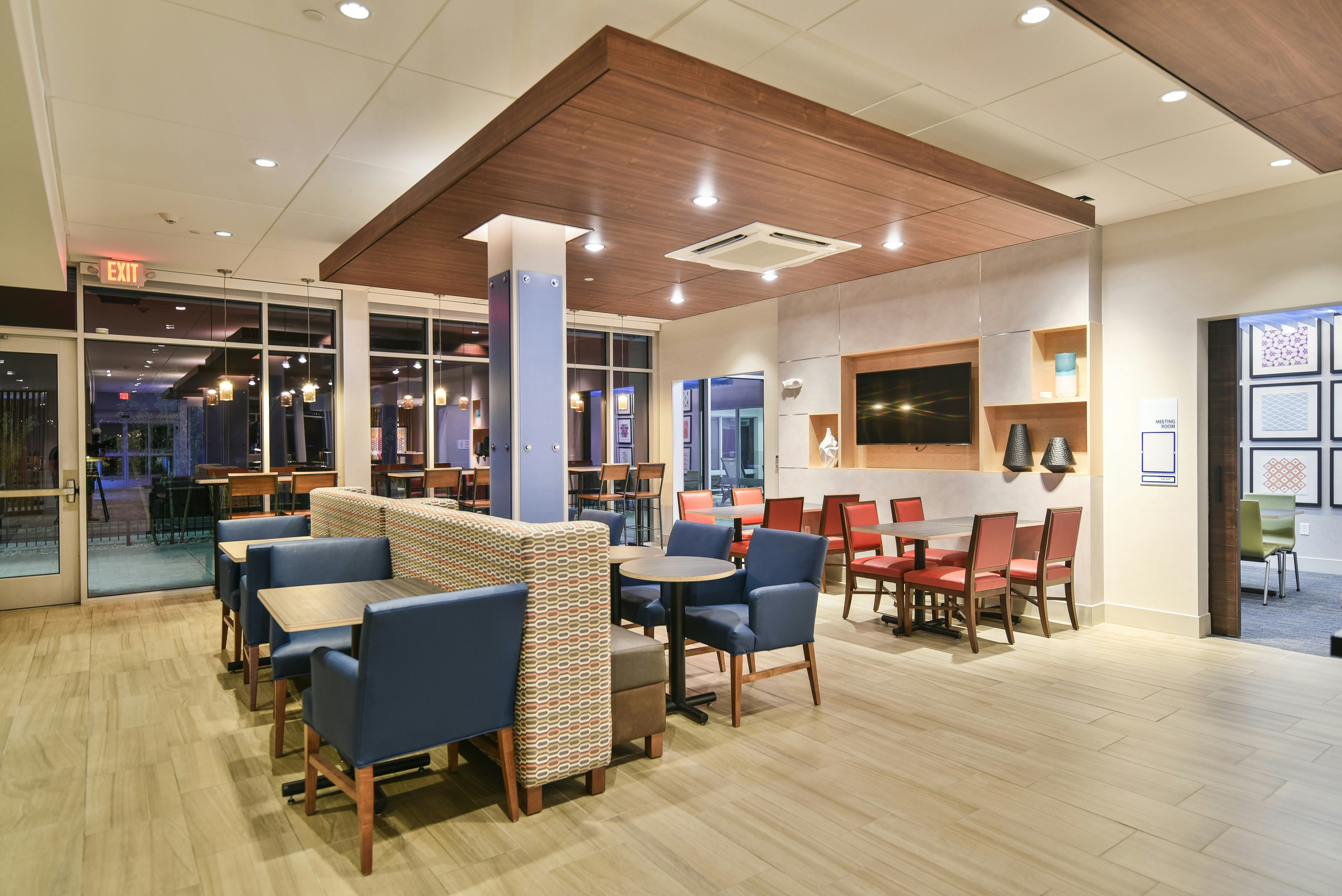 Holiday Inn Express & Suites Lehi Thanksgiving Point 42/58