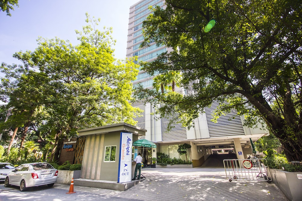 Adelphi Grande Sukhumvit 59/70