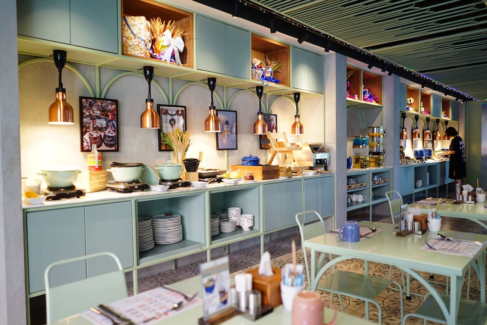 Samsen Street Hotel 33/44