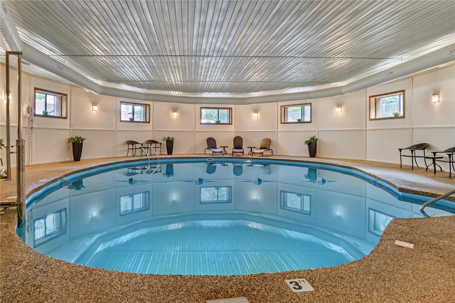 Best Western Plus Traverse City 24/39