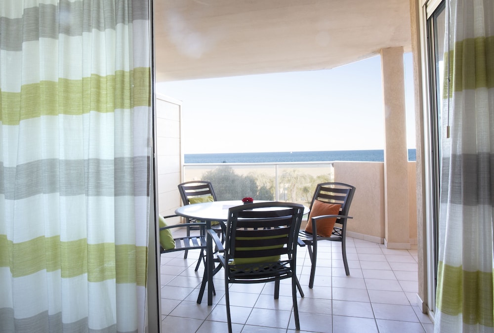 Residence Les Flamants Roses 30/33