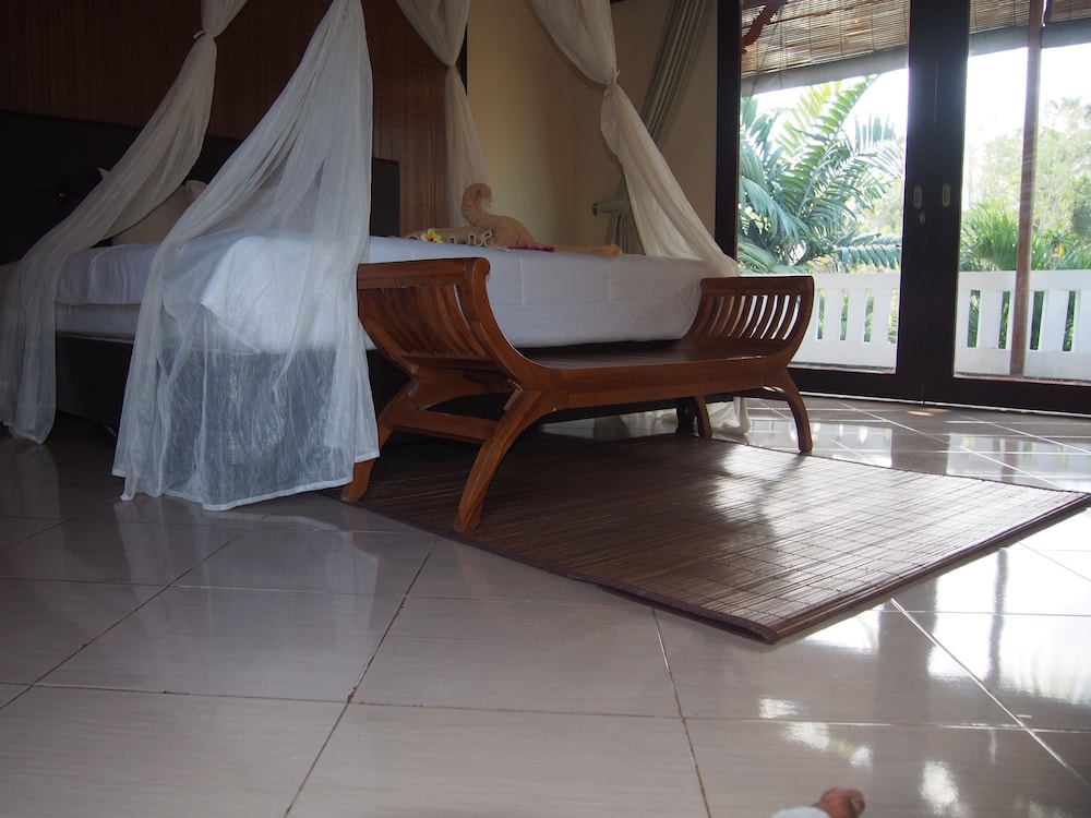 Junjungan Suite Villa 48/68