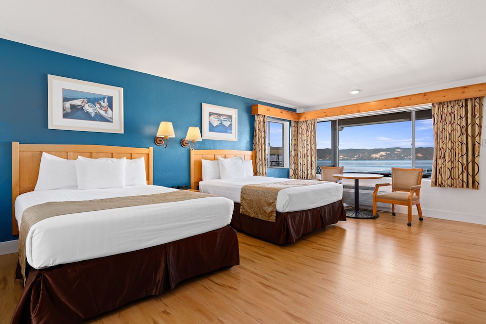 Skylark Shores Resort 16/50