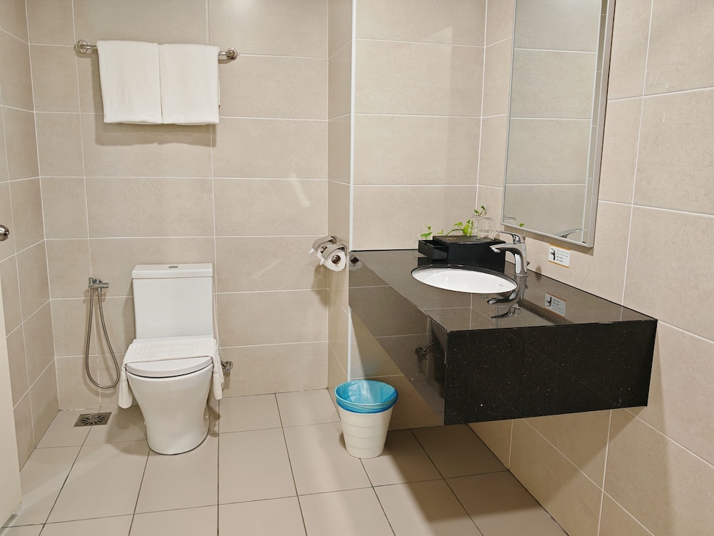 Swan Garden Resort Hotel 35/36
