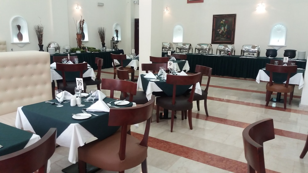 BON HOTEL STRATTON ASOKORO 33/45
