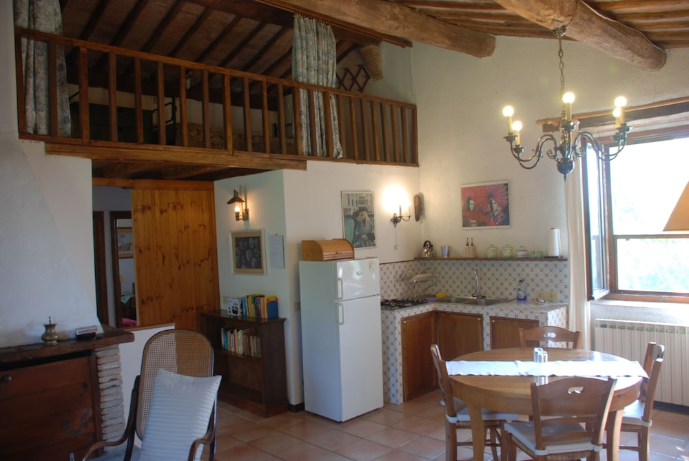 Agriturismo Podere Conte Ràcani 24/40