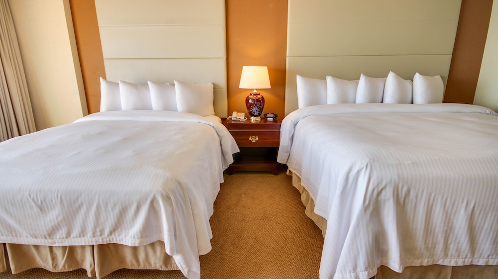 Grand Hotel Ocean City Oceanfront 14/63