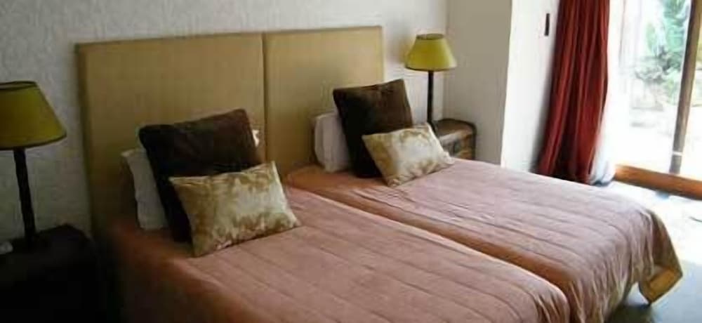 Princes Lodge Guest House 3/26