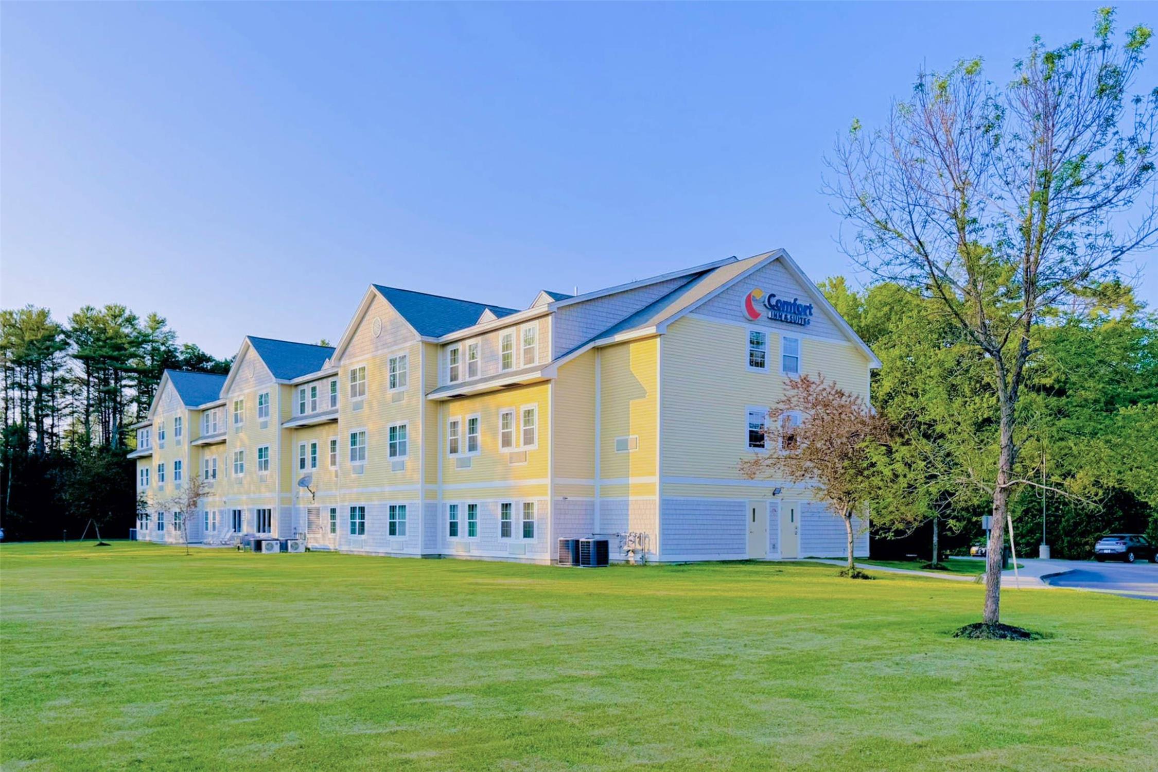 Comfort Inn and Suites Scarborough - Portland 4/55