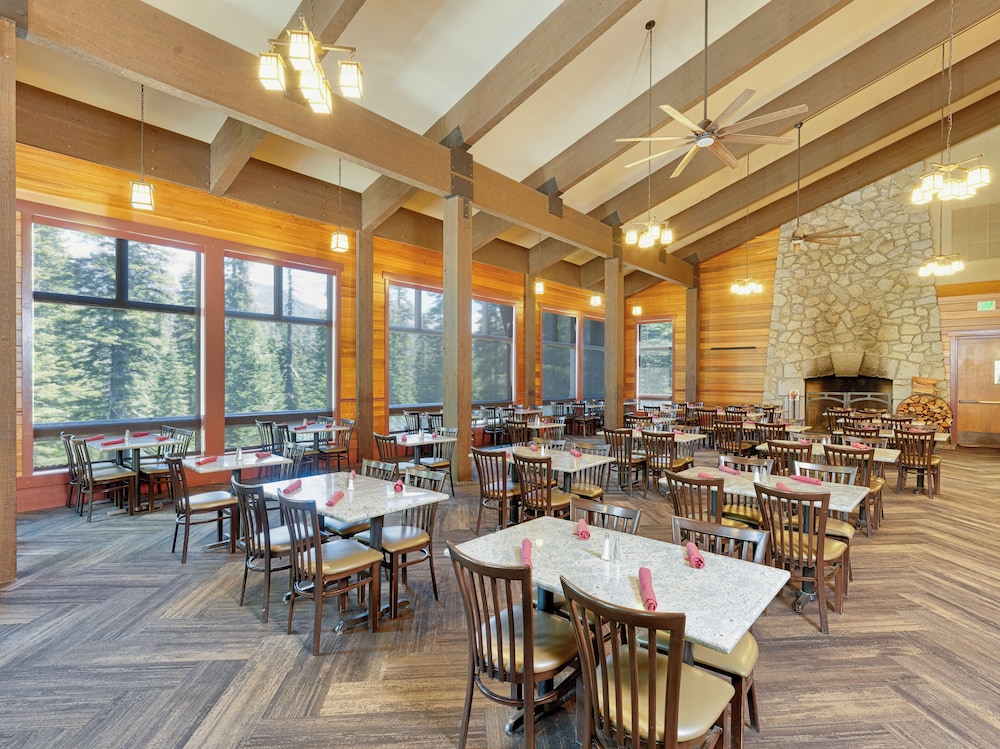 Wuksachi Lodge 45/69