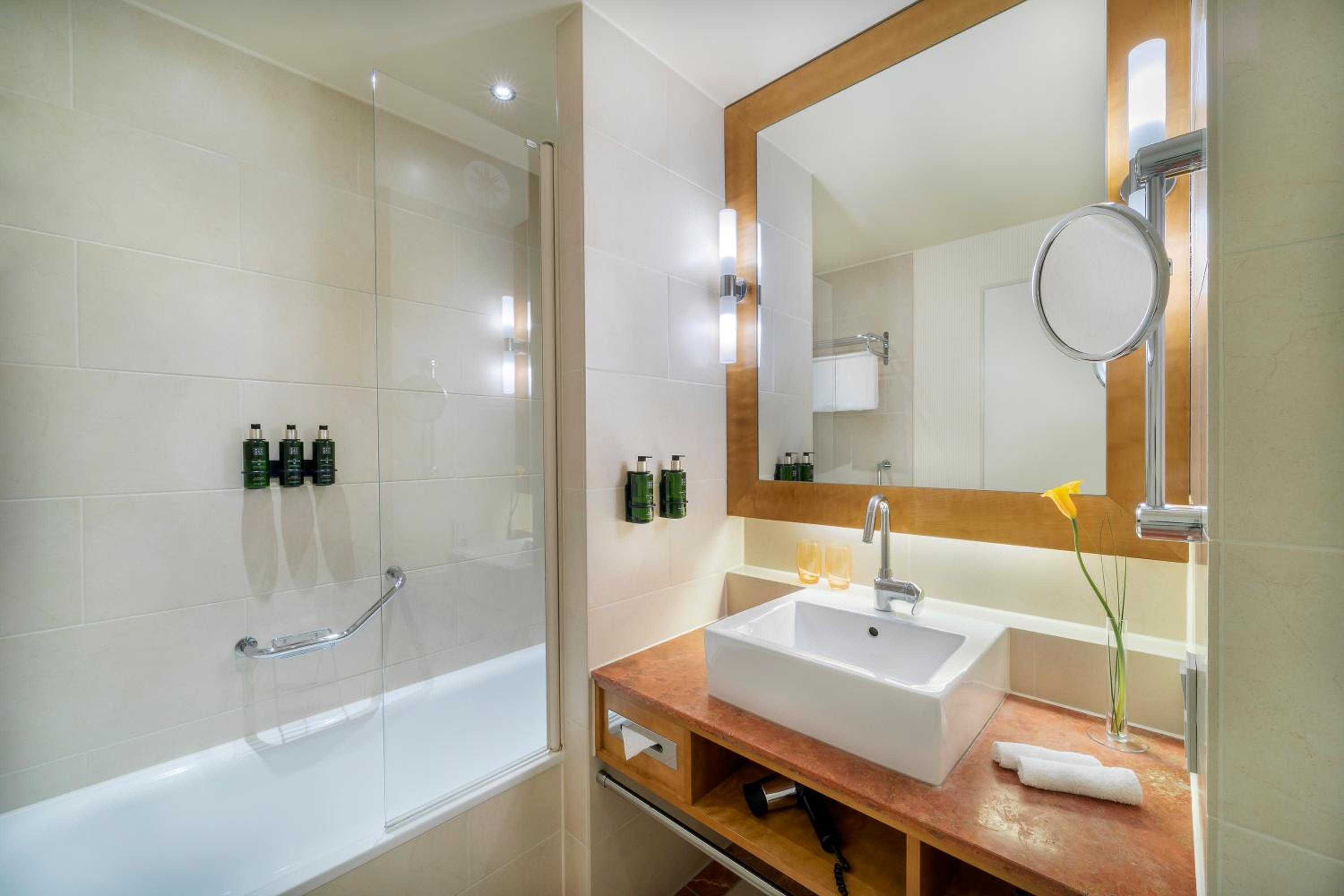 غرفة ديلوكس بسرير مزدوج بإطلالة على المدينة، Melia Berlin 7/7