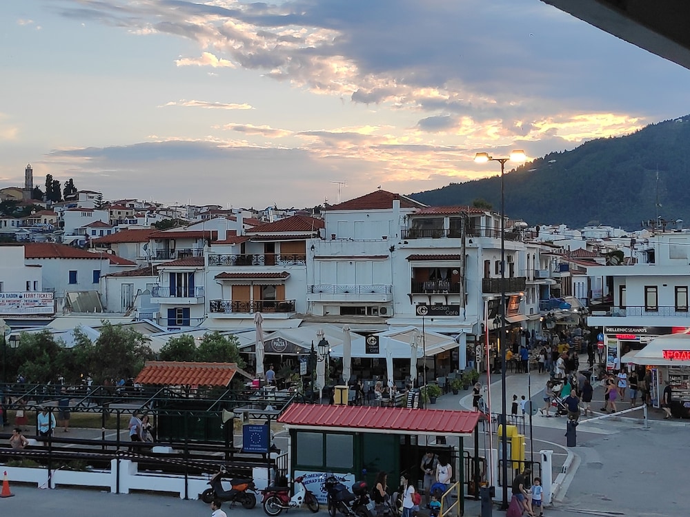 Kensho Skiathos Apartments 3/50