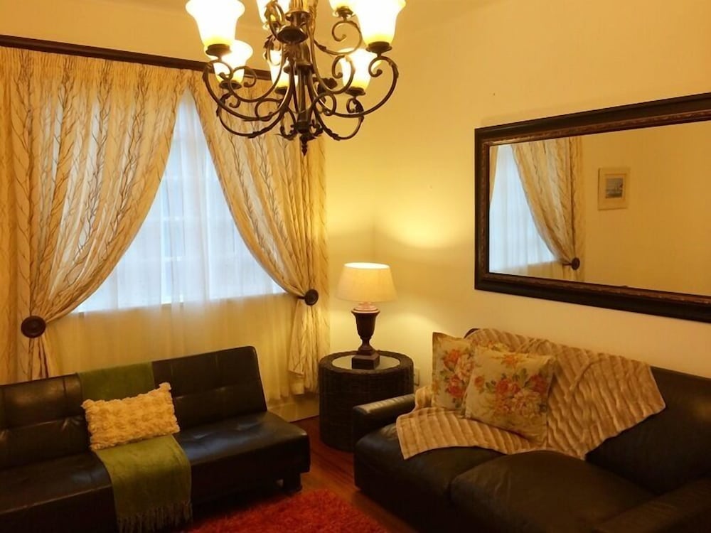 Musgrave Avenue Guest Lodge 32/46