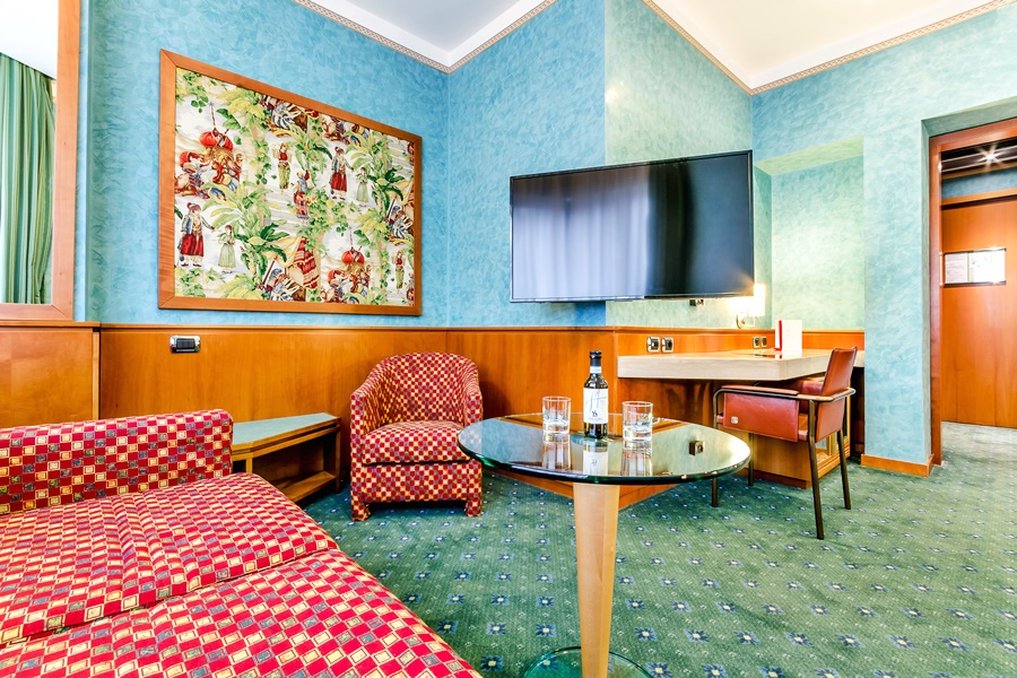 Brunelleschi Hotel Milan 46/49