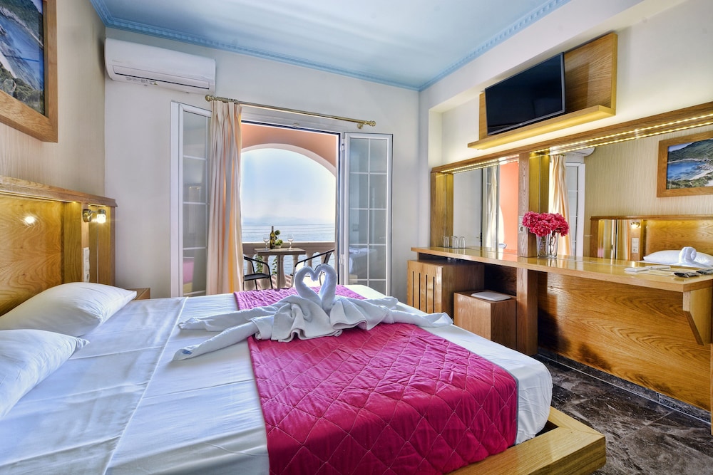 Lido Corfu Sun Hotel 4 Stars All-inclusive 15/50