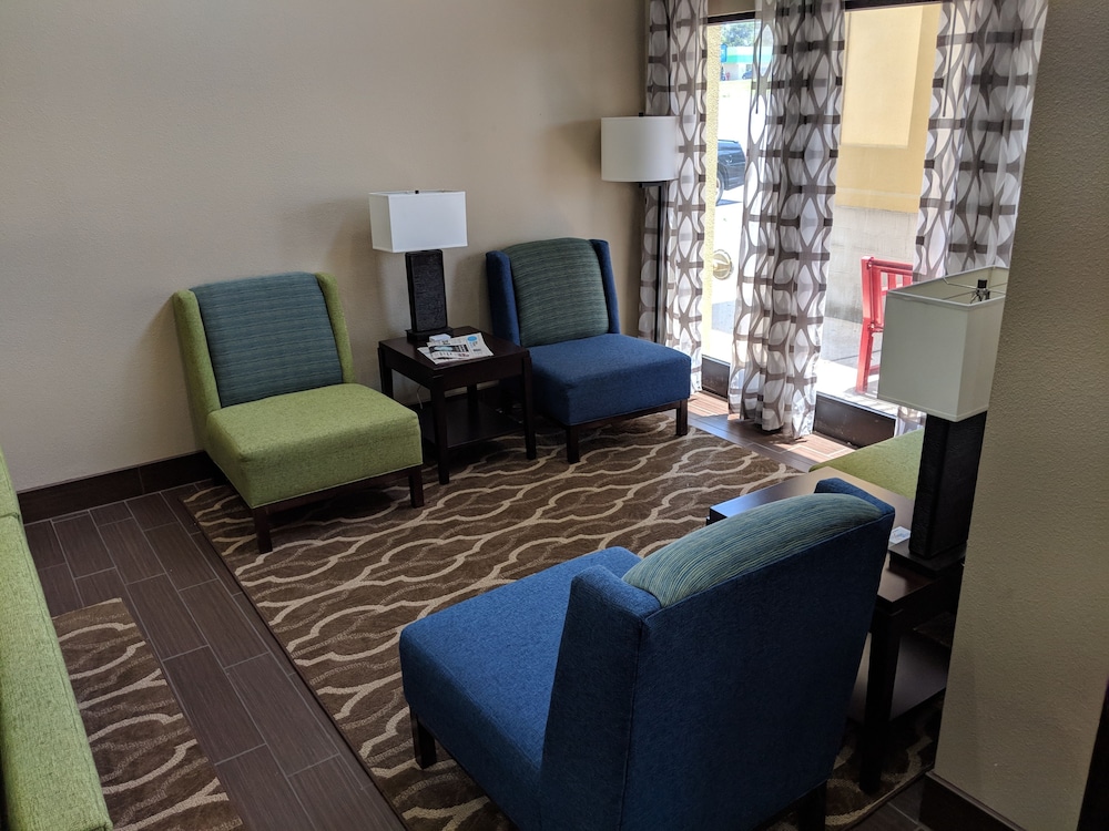 Comfort Inn Paducah I-24 24/36