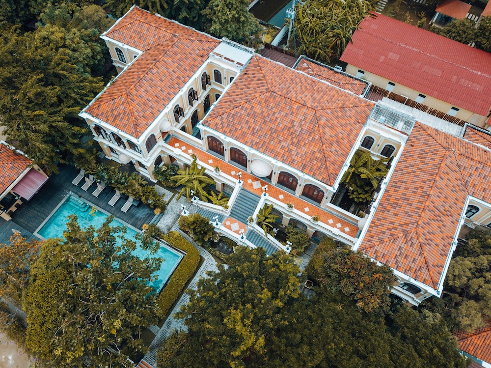 Praya Palazzo Adults Only 9/72