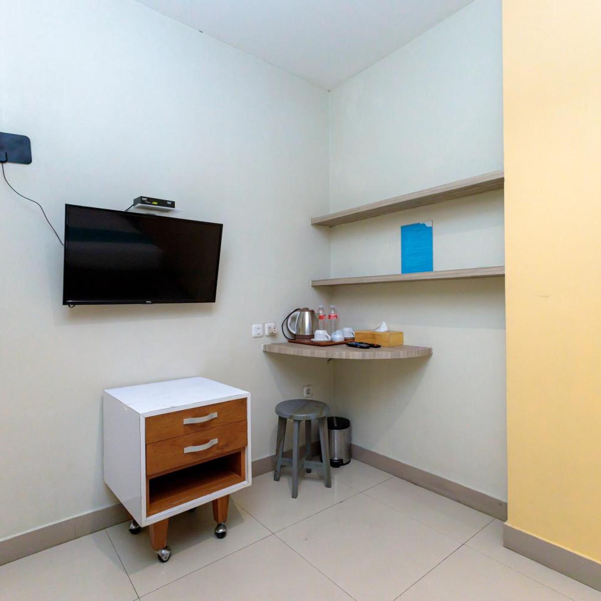 Hotel Sans Hotel Liv Ancol by RedDoorz 30/50