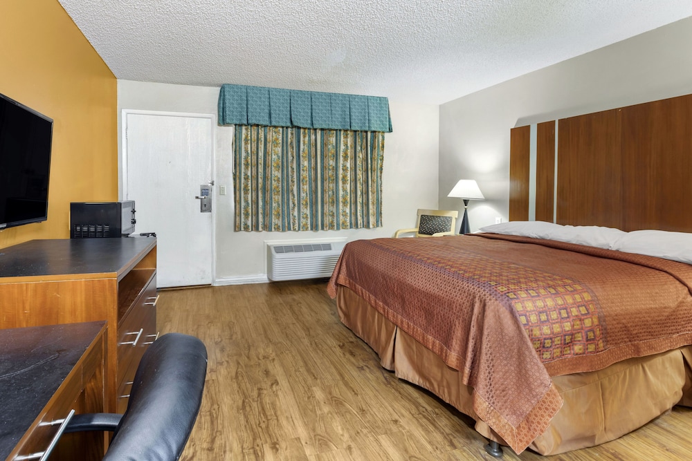 Room, King Bed
