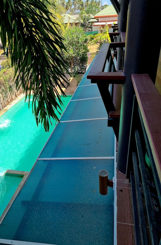 Riviera Boutique House 62/66