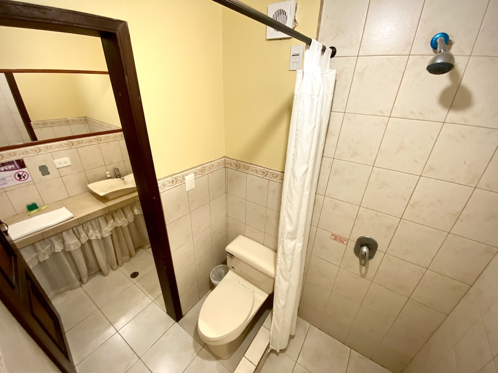 Villa de Tacvnga Hotel 46/50