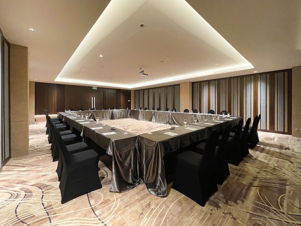 ARTOTEL Batam 34/41