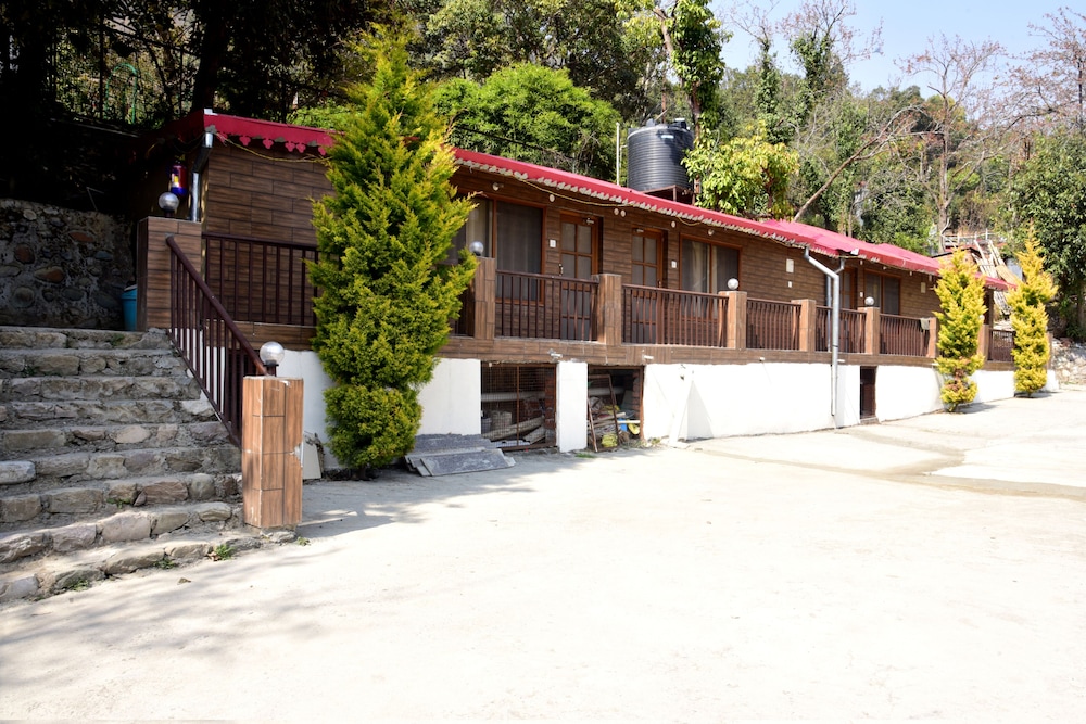 Damyanti Residency Hotel 10/50