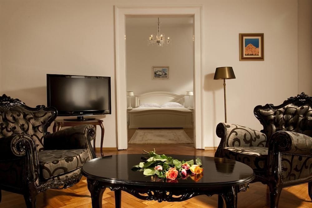 Antiq Palace Hotel and Spa 38/40