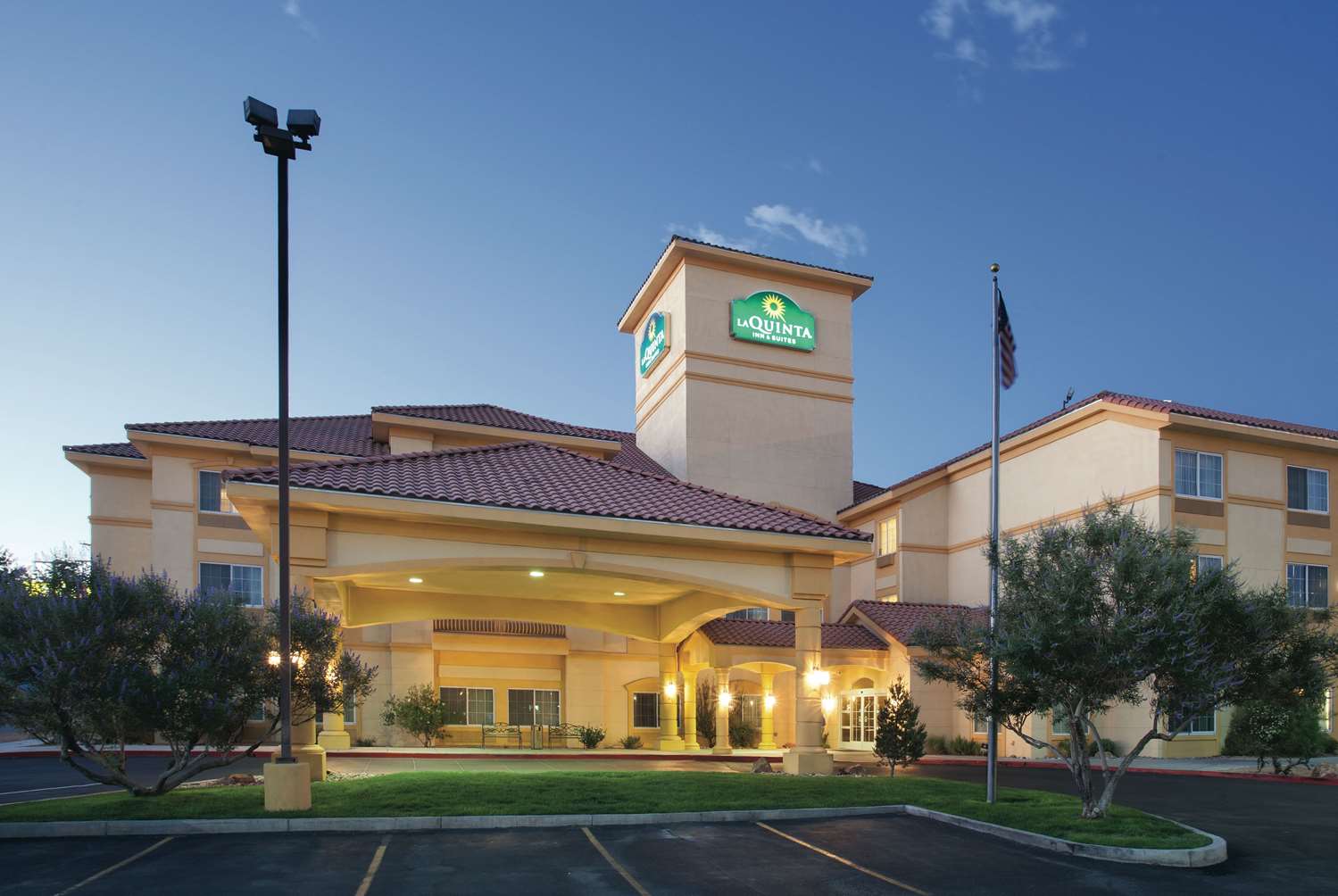 La Quinta Inn & Suites by Wyndham Albuquerque Midtown 5/57