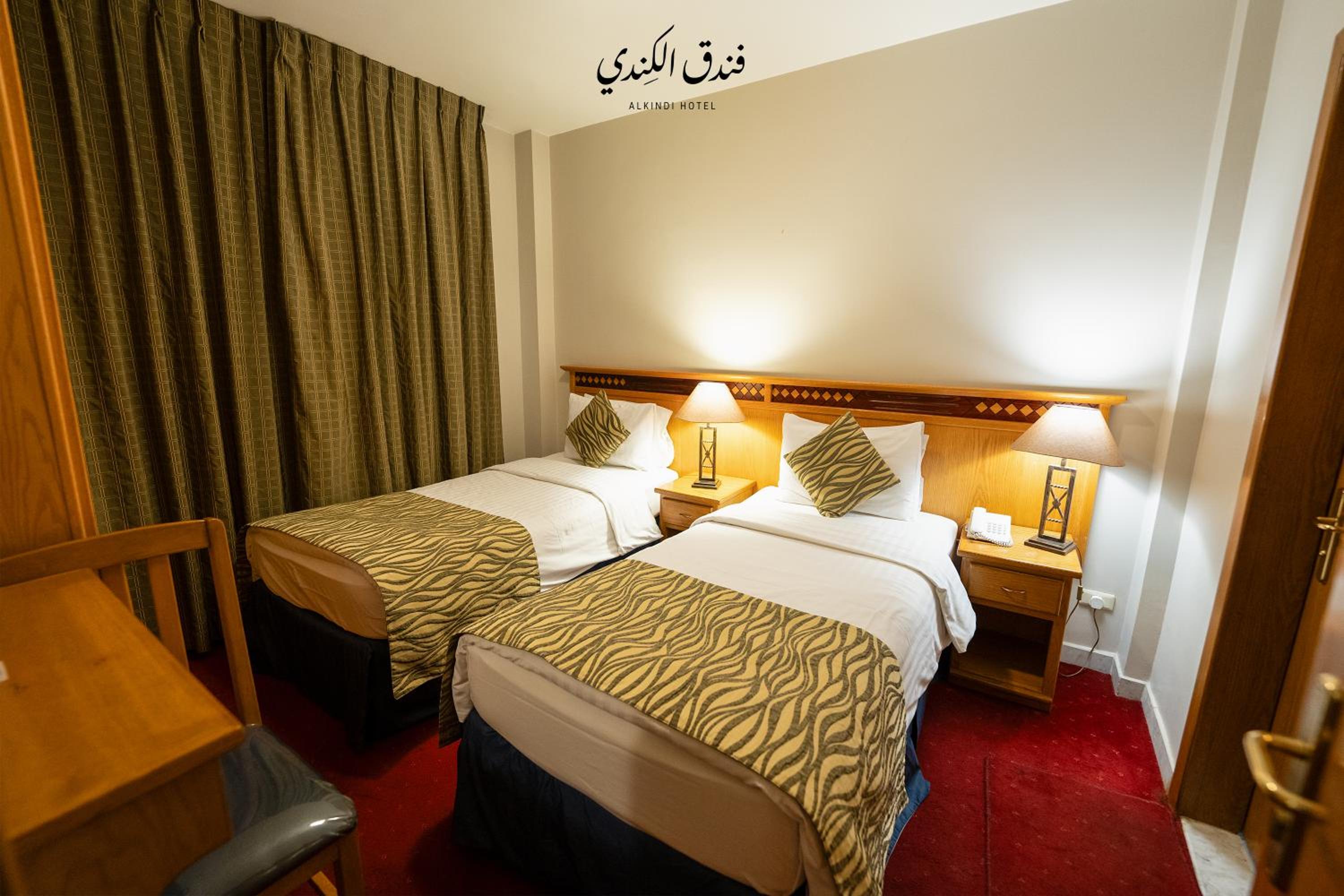 جناح جونيور، Kindi Suites Hotel 4/10