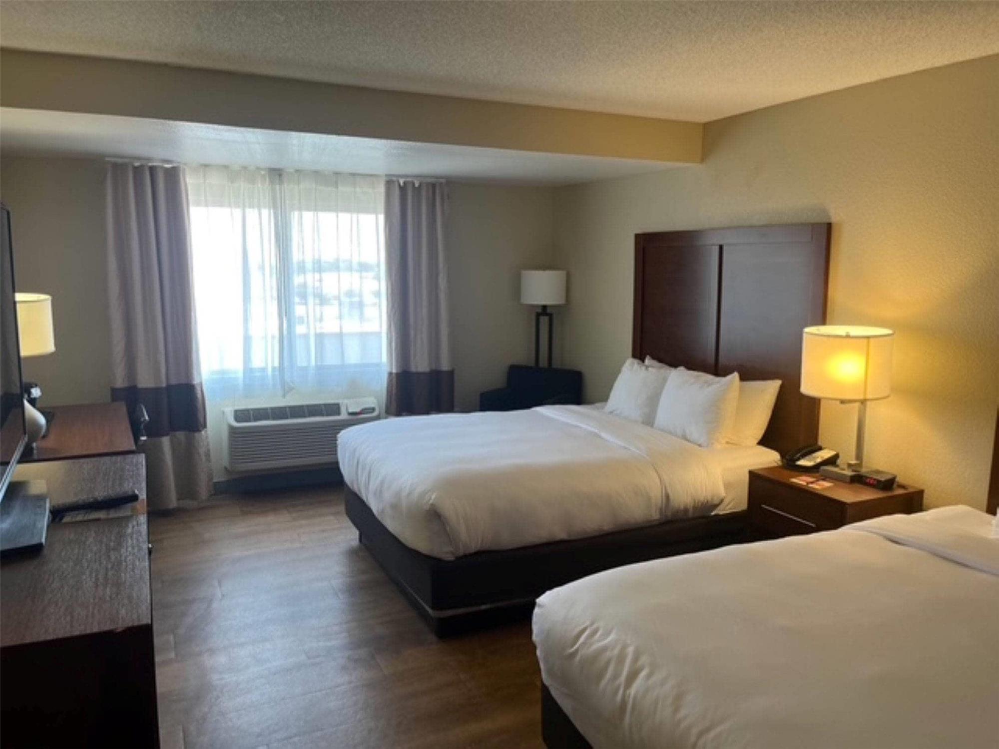 ROOM, 2 QUEEN BEDS