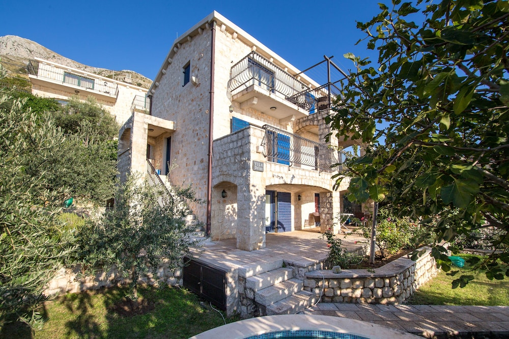 Castello degli Aranci Eco Resort 12/61