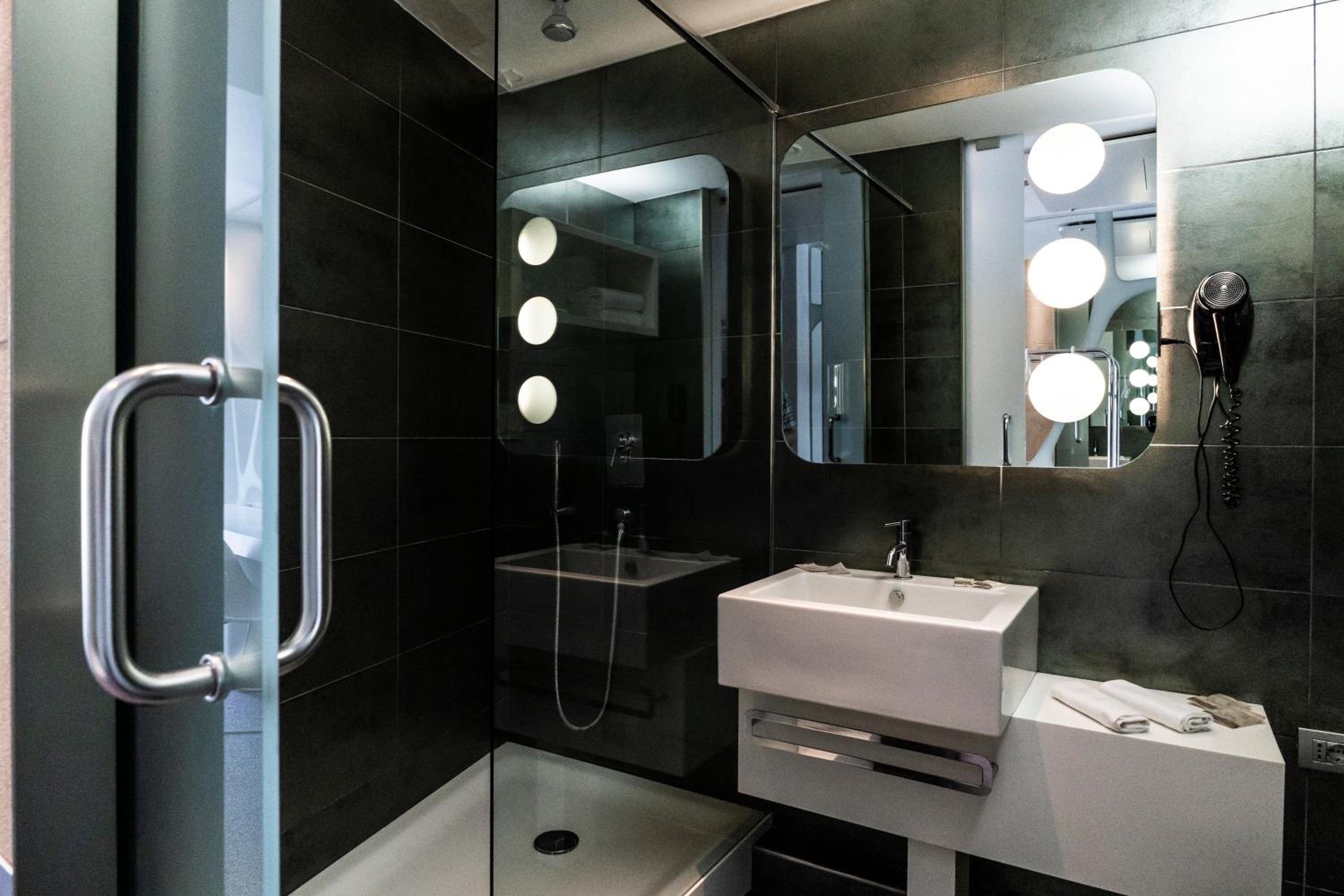 غرفة قياسية بسرير مزدوج أو سريرين منفصلين، A Point Arezzo Park Hotel 6/7