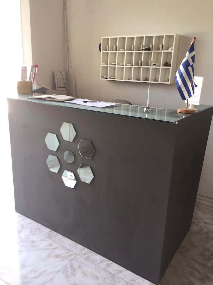 Alkyonides Hotel 45/49
