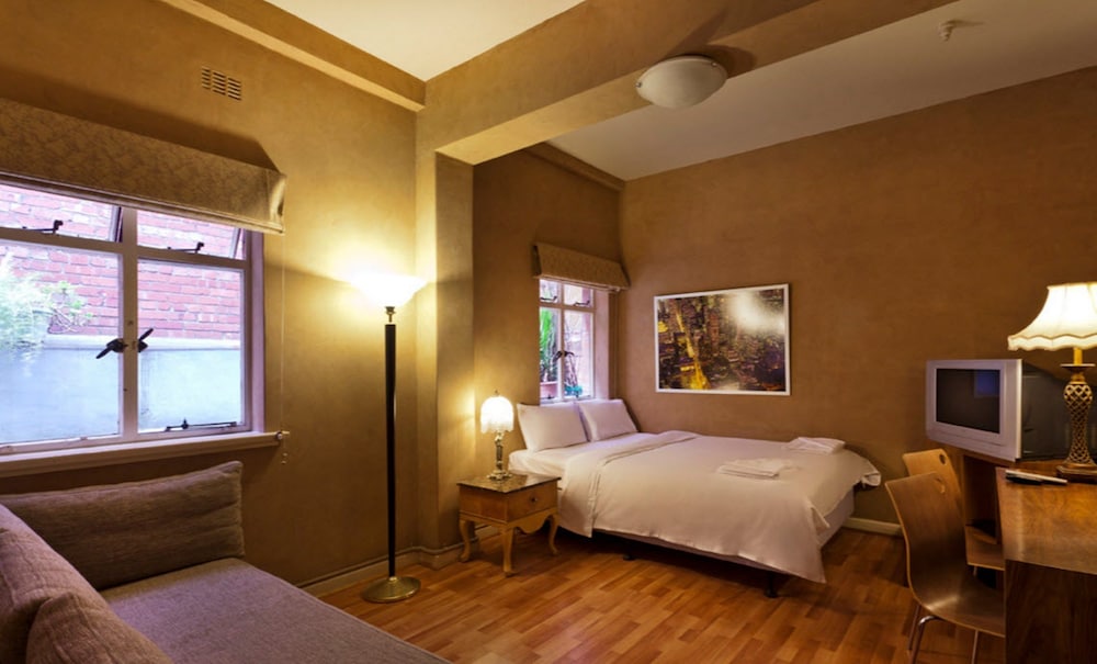 CITY CENTRE BUDGET HOTEL 7/35