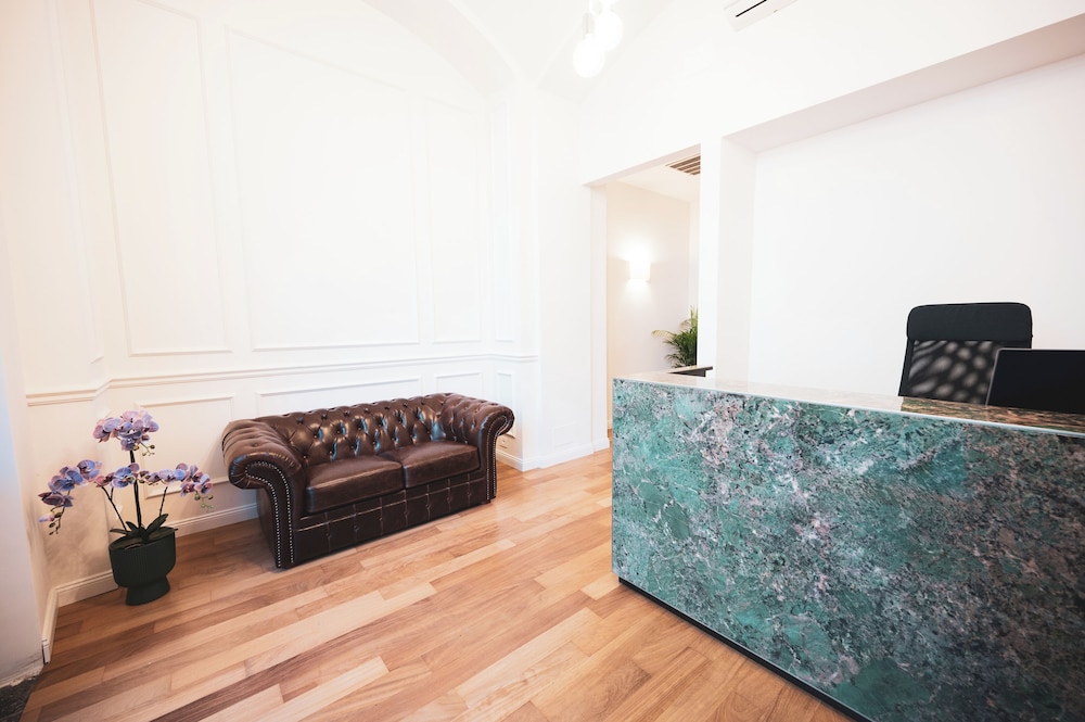 Carlo Felice Boutique Hotel 28/39