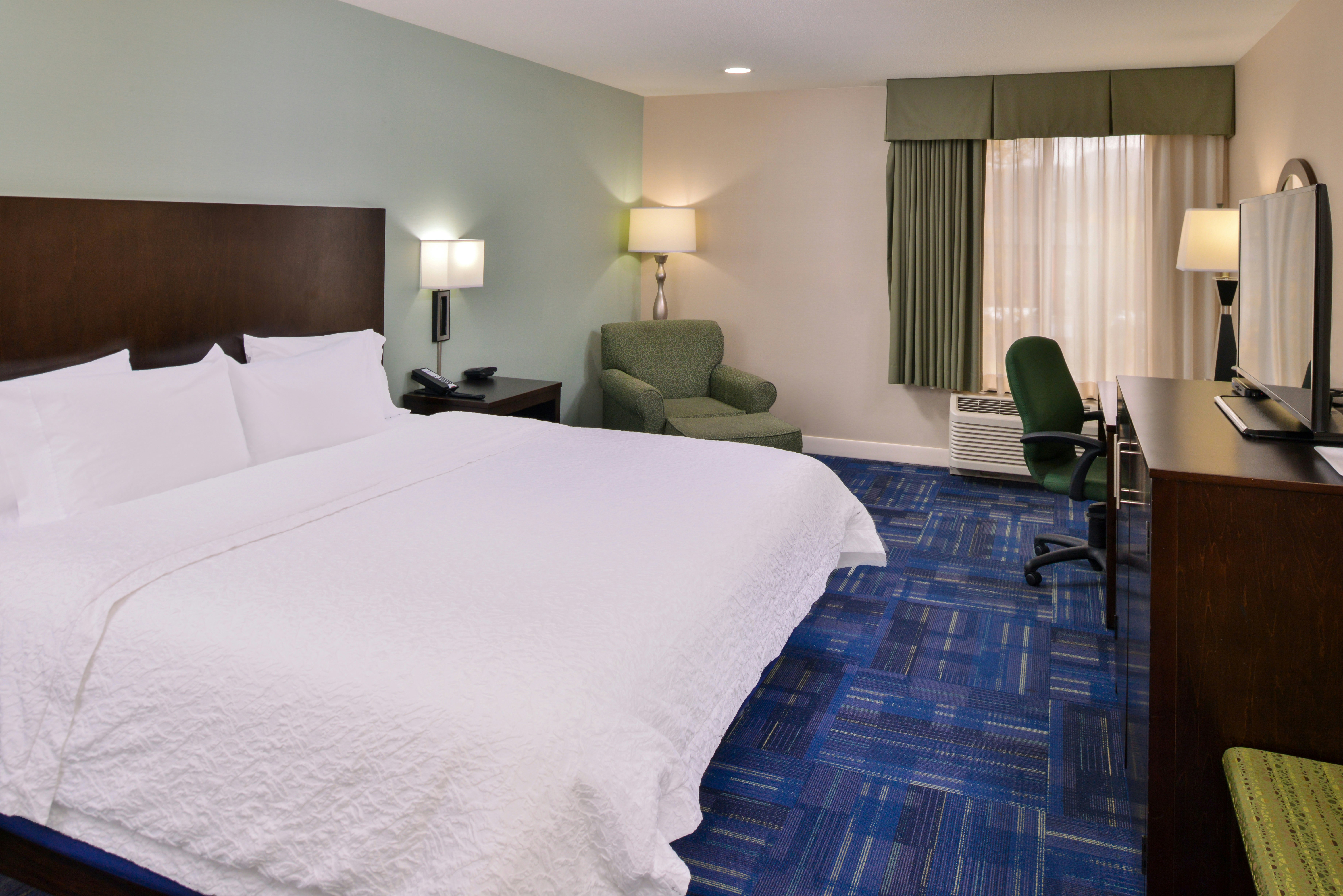 ROOM, KING BED