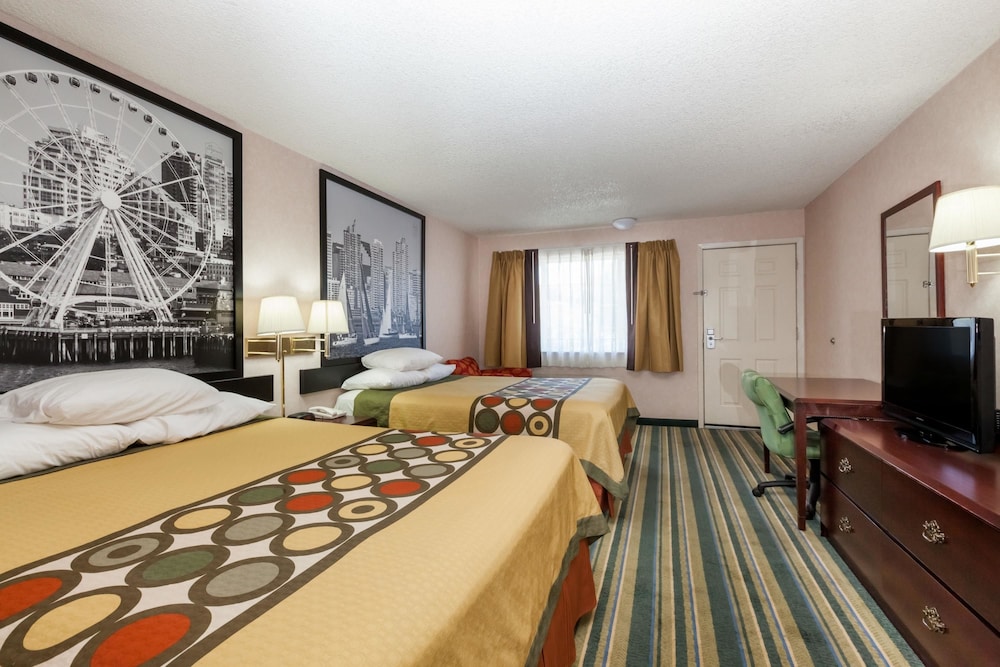 Super 8 by Wyndham Yreka 15/28