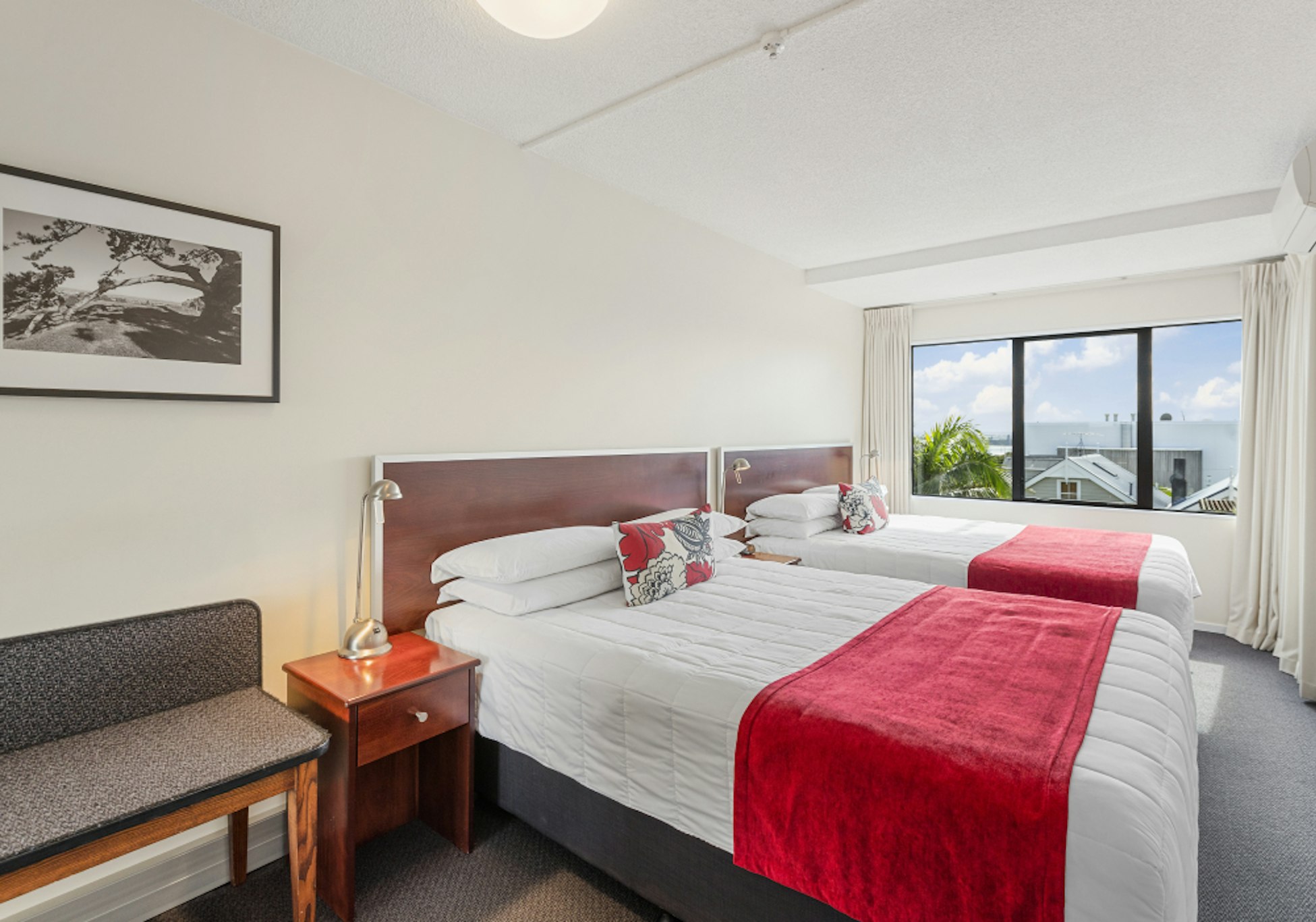 The Parnell Hotel and Conference Centre 4/27
