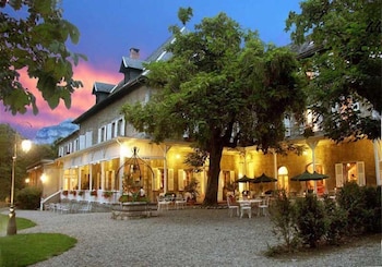 Chateau des Comtes de Challes 3/56