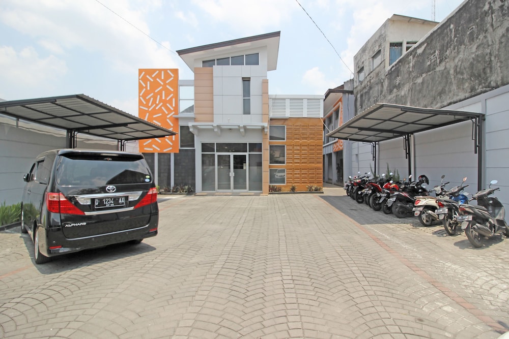 Reddoorz Near Hartono Mall 3 1/30